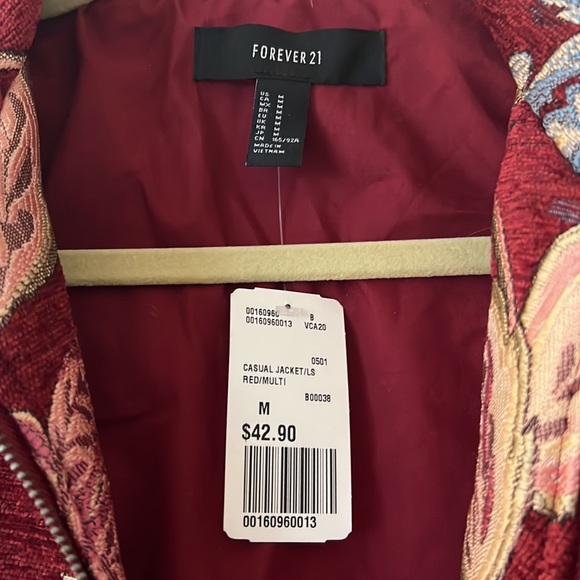 Cropped jacket embroidery. Zipper front. Size M. - Picture 3 of 3